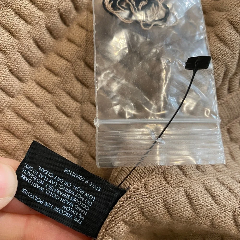 Club Monaco black and tan contrast sweater dress size XS - Picture 4 of 8